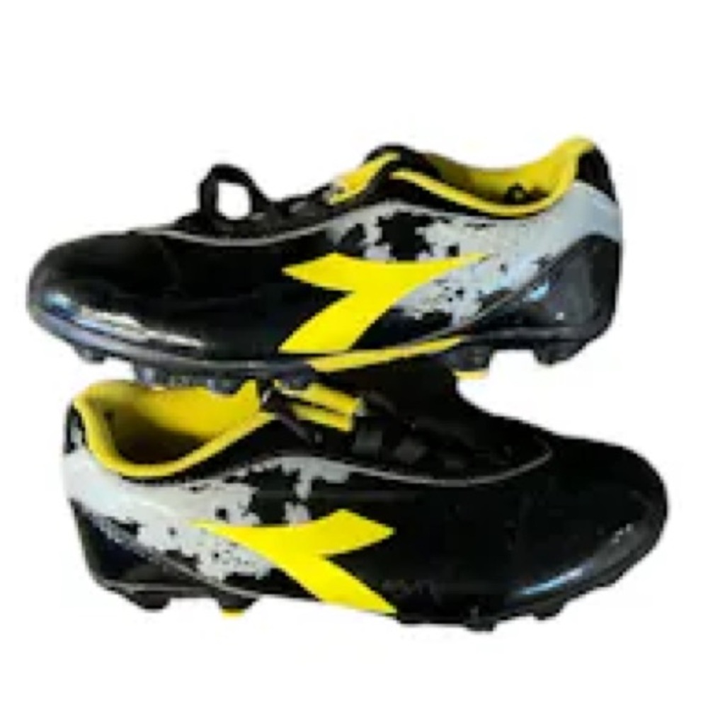Diadora Soccer Cleats